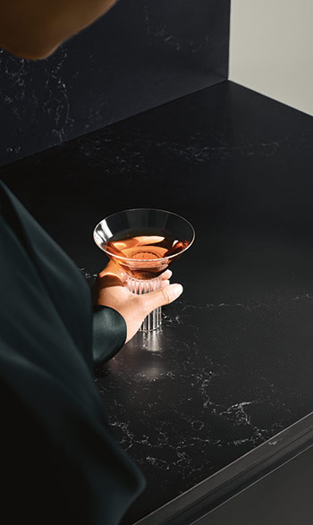 5101_Empira-Black_8_Single-1920X1080